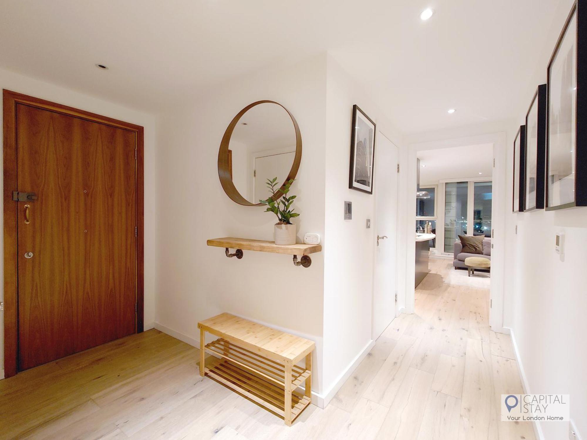 Deluxe Two Bed Apartment With River & City View Лондон Экстерьер фото